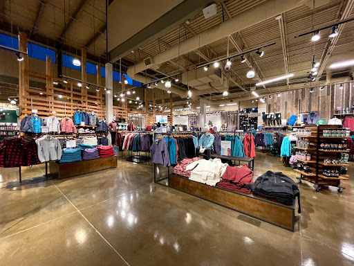 Shopping Mall «The Promenade Shops at Evergreen Walk», reviews and photos, 501 Evergreen Way #503, South Windsor, CT 06074, USA