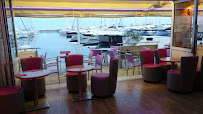 Atmosphère du Restaurant L'Abri Côtier L'Offshore à Golfe juan - n°12