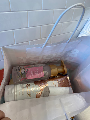 Beauty Supply Store «Bath & Body Works», reviews and photos, 14300 Clay Terrace Blvd, Carmel, IN 46032, USA