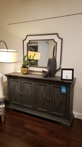 Furniture Store «Bassett Home Furnishings», reviews and photos, 120 Perimeter Center W, Atlanta, GA 30346, USA