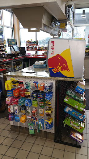 Auto Repair Shop «Valley West Corner Store», reviews and photos, 1400 Valley W Dr, West Des Moines, IA 50266, USA