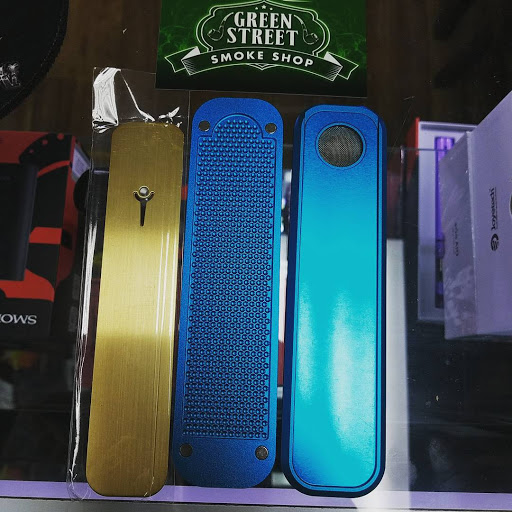 Tobacco Shop «Green Street Smoke Shop», reviews and photos, 17575 S Dixie Hwy, Miami, FL 33157, USA