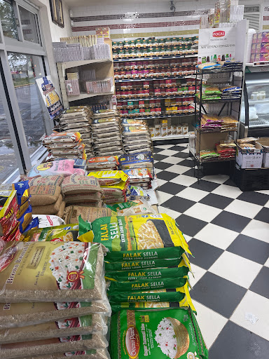 Grocery Store «Shalimar Halal Meat & Grocery», reviews and photos, 41 Middlesex Ave, Iselin, NJ 08830, USA