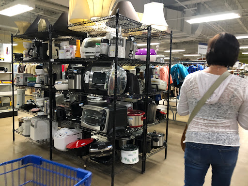 Thrift Store «Westminster Goodwill Retail Store and Donation Center», reviews and photos, 200 Baltimore Blvd, Westminster, MD 21157, USA