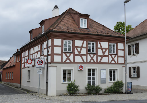 Tierarztpraxis Dr. Stephanie Findel unter Strullendorf, 