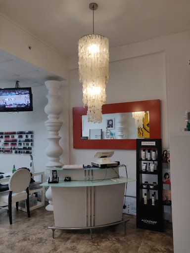 Beauty Salon «Cabellos Salon», reviews and photos, 125 SE 1st Ave, Miami, FL 33131, USA