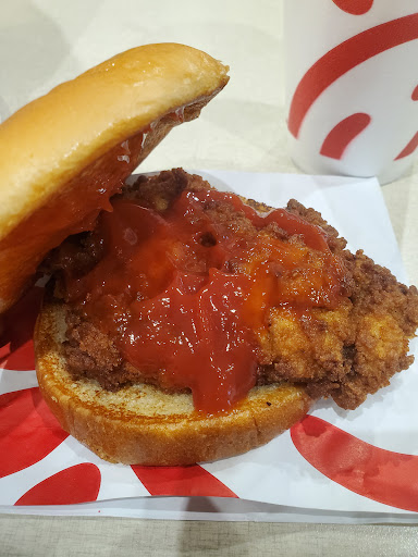 Fast Food Restaurant «Chick-fil-A», reviews and photos, 600 Chastain Rd NW #100, Kennesaw, GA 30144, USA