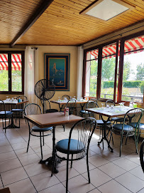 Atmosphère du Le Marmiton Bar Restaurant à Sébazac-Concourès - n°1