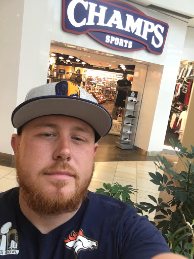 Shoe Store «Champs Sports», reviews and photos, 6000 W Markham St, Little Rock, AR 72205, USA