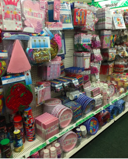 Dollar Store «Dollar Tree», reviews and photos, 6521 Sashabaw Rd, Village of Clarkston, MI 48346, USA