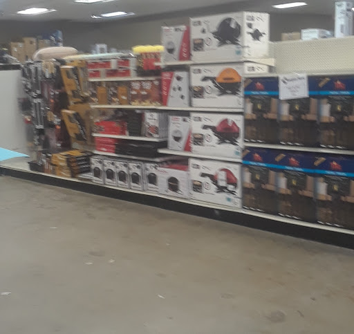 Discount Store «Bargain Hunt», reviews and photos, 250 John W Morrow Jr Pkwy #100, Gainesville, GA 30501, USA