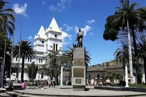 Parque "El Libertador" image