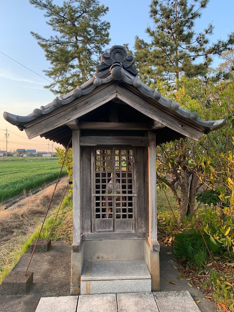 白男桜竜神社