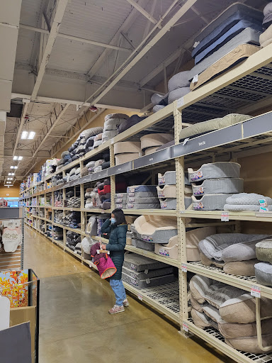 Pet Supply Store «PetSmart», reviews and photos, 5154 Nicholson Ln, Kensington, MD 20895, USA