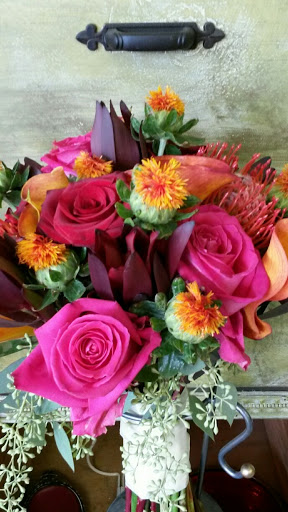 Florist «Amazing Petals», reviews and photos, 125 S Broadway St, Lake Orion, MI 48362, USA