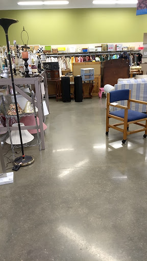 Thrift Store «Goodwill Store & Donation Center», reviews and photos, 5518 Touhy Ave, Skokie, IL 60077, USA