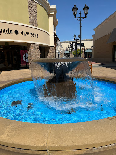 Shopping Mall «Charlotte Premium Outlets», reviews and photos, 5404 New Fashion Way, Charlotte, NC 28278, USA