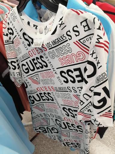 Clothing Store «Ross Dress for Less», reviews and photos, 3425 E Foothill Blvd, Pasadena, CA 91107, USA