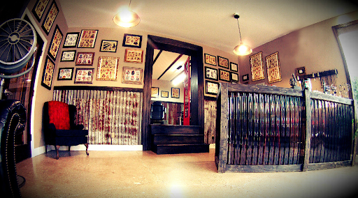 Tattoo and Piercing Shop «Minneapolis Tattoo Shop», reviews and photos, 2211 Lyndale Ave S, Minneapolis, MN 55405, USA