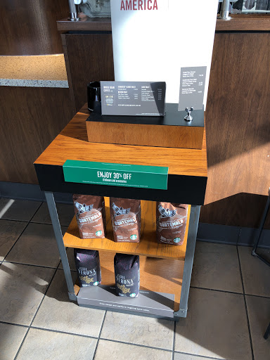 Coffee Shop «Starbucks», reviews and photos, 2751 N Mayfair Rd A, Wauwatosa, WI 53222, USA