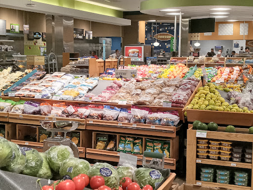 Shopping Mall «Fifth and Alton», reviews and photos, 1100 6th St, Miami Beach, FL 33139, USA