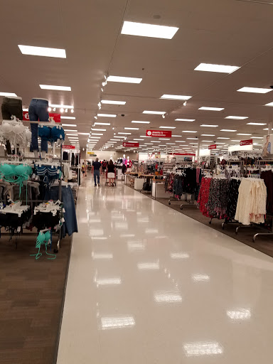 Department Store «Target», reviews and photos, 1717 Olentangy River Rd, Columbus, OH 43212, USA