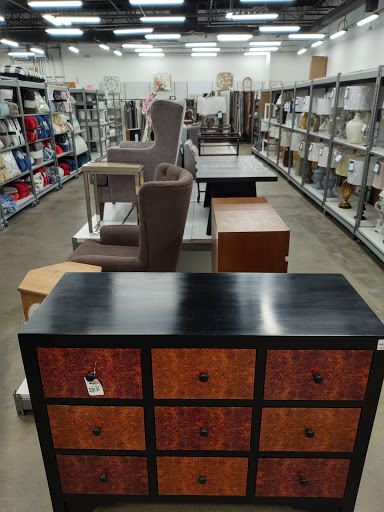 Home Goods Store «Tuesday Morning», reviews and photos, 2188 E 116th St, Carmel, IN 46032, USA