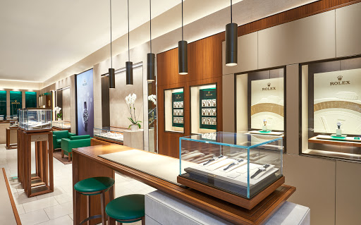 Watch Store «Patek Philippe & Rolex Boutiques by Razny Jewelers», reviews and photos, 109 E Oak St, Chicago, IL 60611, USA