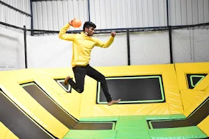 Feathers trampoline park image
