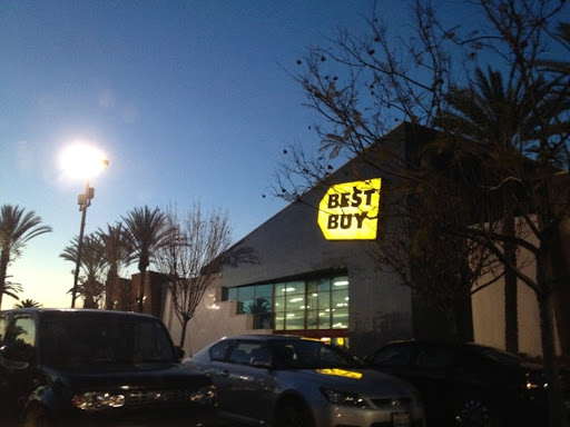 Electronics Store «Best Buy», reviews and photos, 12989 Park Plaza Dr, Cerritos, CA 90703, USA