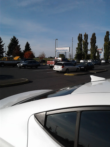 Thrift Store «South Tacoma Goodwill», reviews and photos, 8025 S Hosmer St, Tacoma, WA 98408, USA