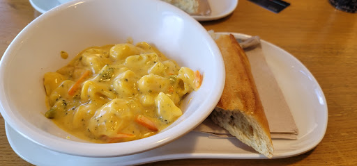 Sandwich Shop «Panera Bread», reviews and photos, 473 N Alafaya Trail, Orlando, FL 32828, USA