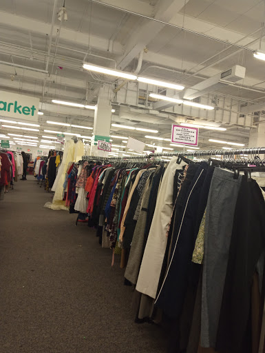 Clothing Store «Jomar», reviews and photos, 2590 Grant Ave, Philadelphia, PA 19152, USA