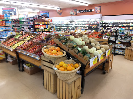 Grocery Store «Vinckier Foods», reviews and photos, 115 S Main St, Yale, MI 48097, USA