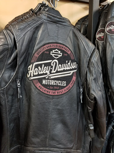 Harley-Davidson Dealer «Bergen County Harley-Davidson (Service Opens 9am)», reviews and photos, 124 Essex St, Rochelle Park, NJ 07662, USA