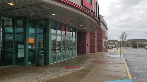 Movie Theater «AMC Showplace Schererville 16», reviews and photos, 875 Deer Creek Dr, Schererville, IN 46375, USA