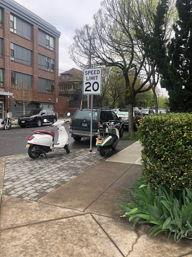 Barber Shop «Brick & Mortar Barbershop & Grooming Supply», reviews and photos, 1429 SE Hawthorne Blvd, Portland, OR 97214, USA