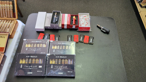 Cigar Shop «Bluegrass Discount Tobacco», reviews and photos, 1218 N Main St # C, Williamstown, KY 41097, USA