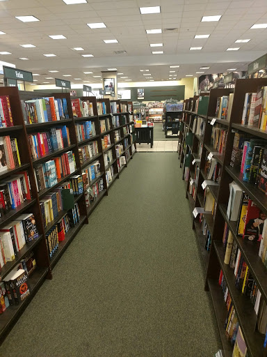 Book Store «Barnes & Noble», reviews and photos, 200 S Gary Ave, Bloomingdale, IL 60108, USA