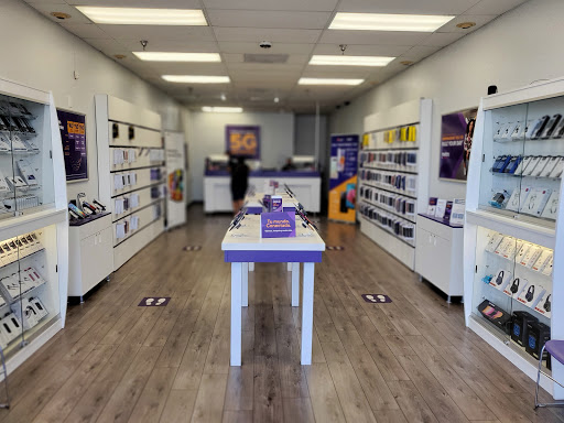 Cell Phone Store «MetroPCS Authorized Dealer», reviews and photos, 6430 Massachusetts Ave, New Port Richey, FL 34653, USA