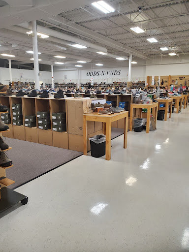 Shoe Store «Shoe Gallery», reviews and photos, 606 Holcomb Bridge Rd #130, Roswell, GA 30076, USA