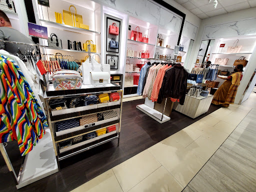 Fashion Accessories Store «Michael Kors», reviews and photos, 100 Citadel Dr #456, Commerce, CA 90040, USA