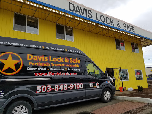 Locksmith «Davis Lock & Safe», reviews and photos, 3880 SW 170th Ave, Beaverton, OR 97007, USA