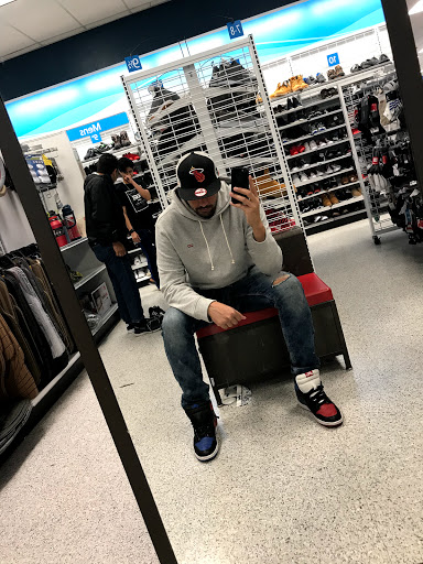 Shopping Mall «Vacaville Commons Shopping Center», reviews and photos, 2098 Harbison Dr, Vacaville, CA 95687, USA