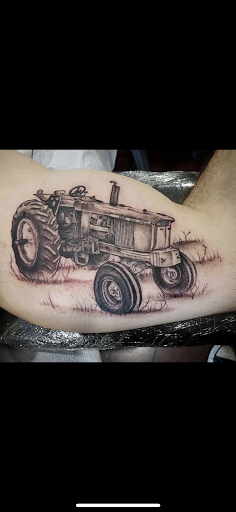 Tattoo Shop «Ink & Iron Custom Tattoo Studio», reviews and photos, 3700 N Cicero Ave, Chicago, IL 60641, USA