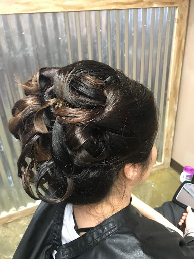 Hair Salon «Bamboo Salon», reviews and photos, 8540 Palm Pkwy, Orlando, FL 32836, USA