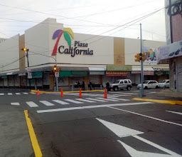 Plaza California photo