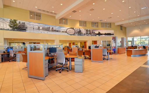 Toyota Dealer «Hendrick Toyota of Wilmington», reviews and photos, 5640 Market St, Wilmington, NC 28405, USA