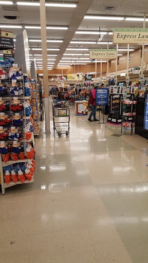 Grocery Store «Kroger», reviews and photos, 101 W Oak St, Conway, AR 72032, USA