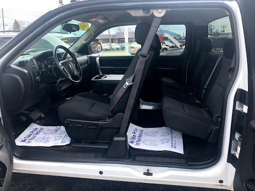 Used Car Dealer «Car Outlet», reviews and photos, 540 S Green Bay Rd, Waukegan, IL 60085, USA